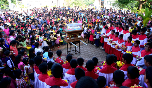 Kulashekar church monthi fest